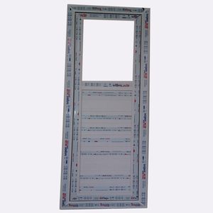 در لولایی مدل upvc