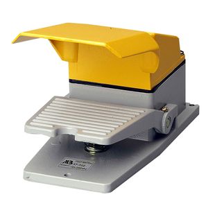 پدال سوئیچ صنعتی رو حفاظ ام بی مدل xf 302