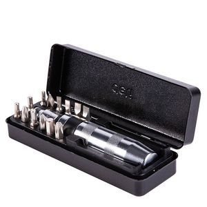 پیچ گوشتی چکشی دلی مدل dl8901 مجموعه 13 عددی
