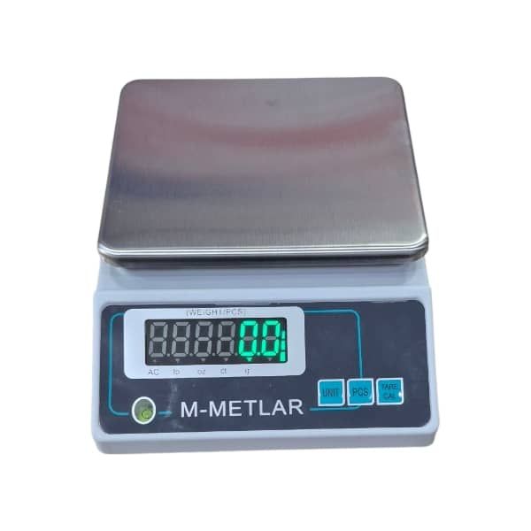 ترازو مدل m_metlar