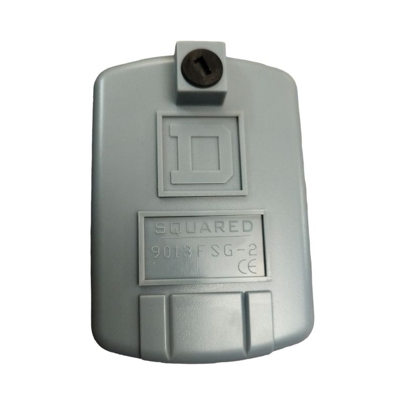 کلید کنترل اتوماتیک پمپ آب اسکواردی مدل bsk2  9013fsg 2